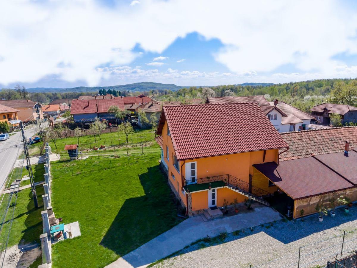 Casa De Vacanta Jeny Novaci-Străini Extérieur photo